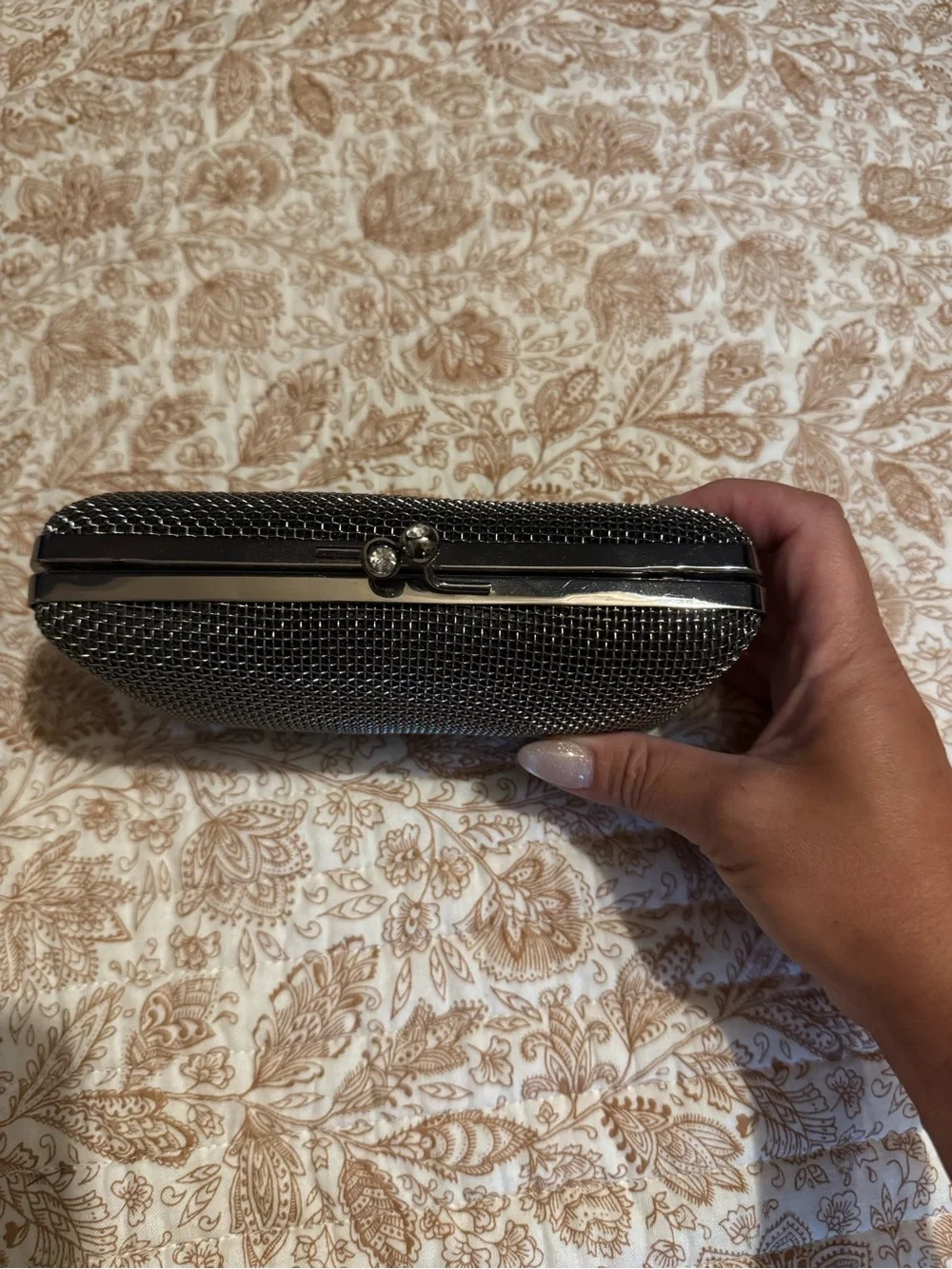 N/A sleek black